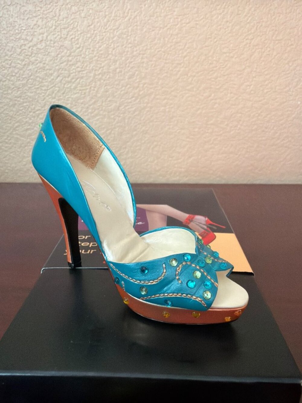 2004 Just the Right Shoe by Raine “Strutt Your Stuff” Love Shoe Coins Pre-owned - Picture 2 of 13